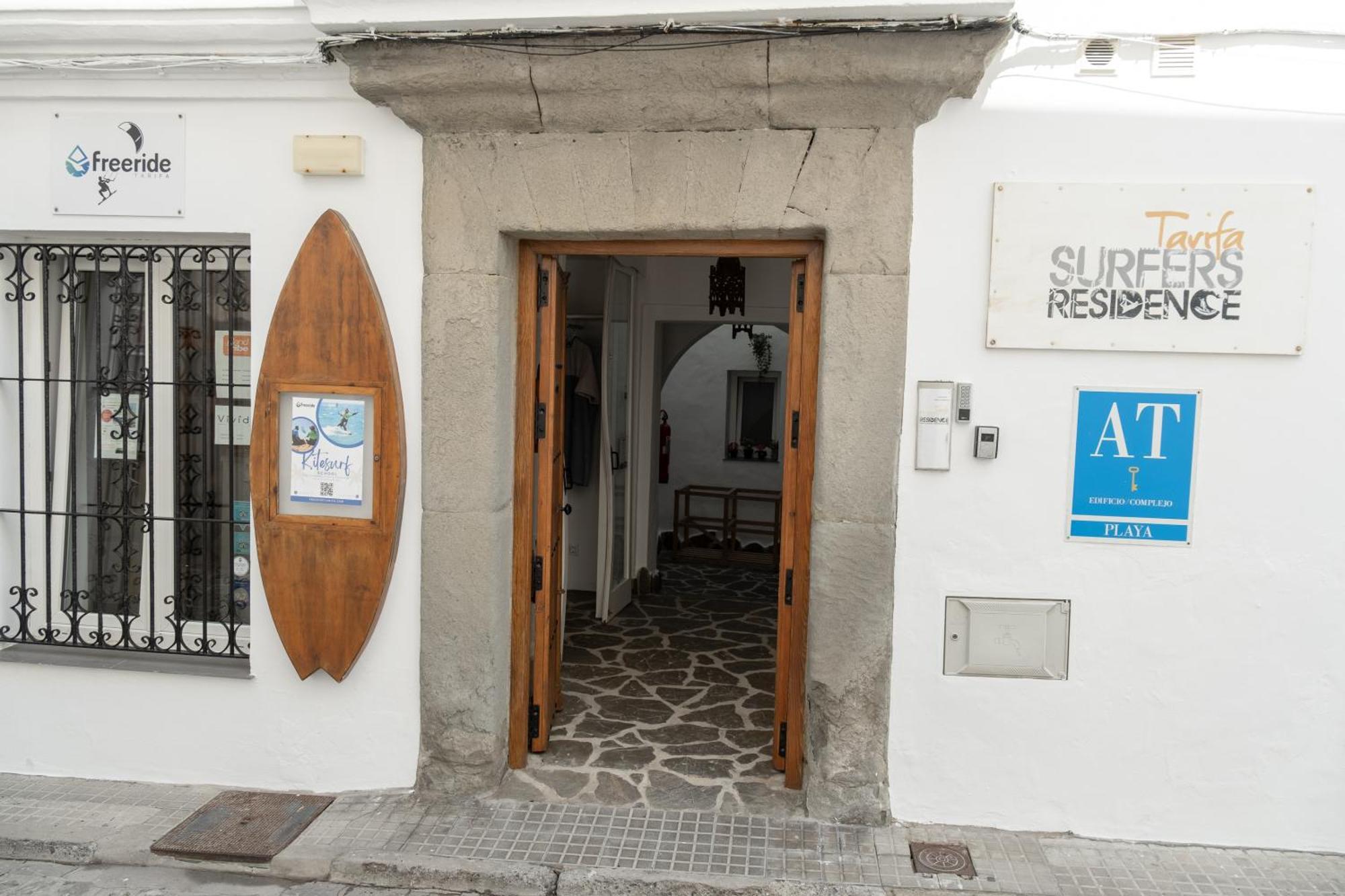 Surfersresidence Apartments Таріфа Екстер'єр фото