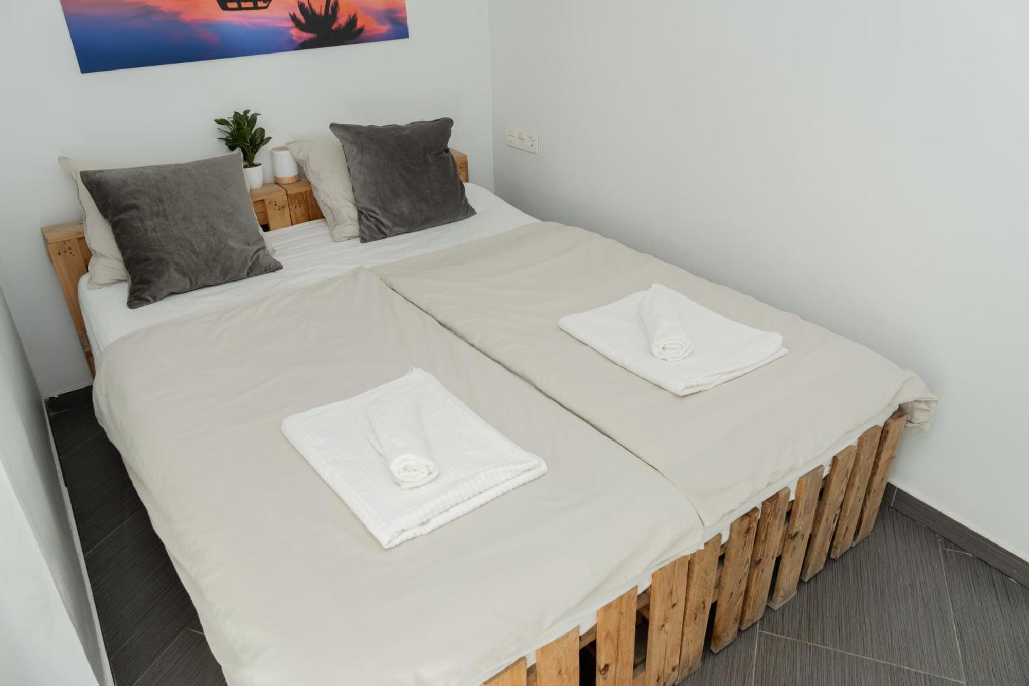 Surfersresidence Apartments Таріфа Екстер'єр фото